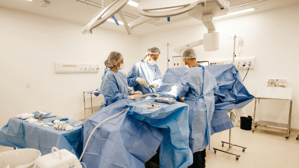 Medical team performing bariatric surgery in a Barcelona hospital operating room using advanced techniques